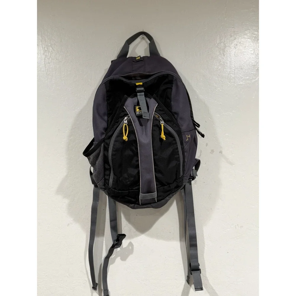 Mountainsmith Sidewinder Backpack Grey Black Hiking Daypack Travel Bag